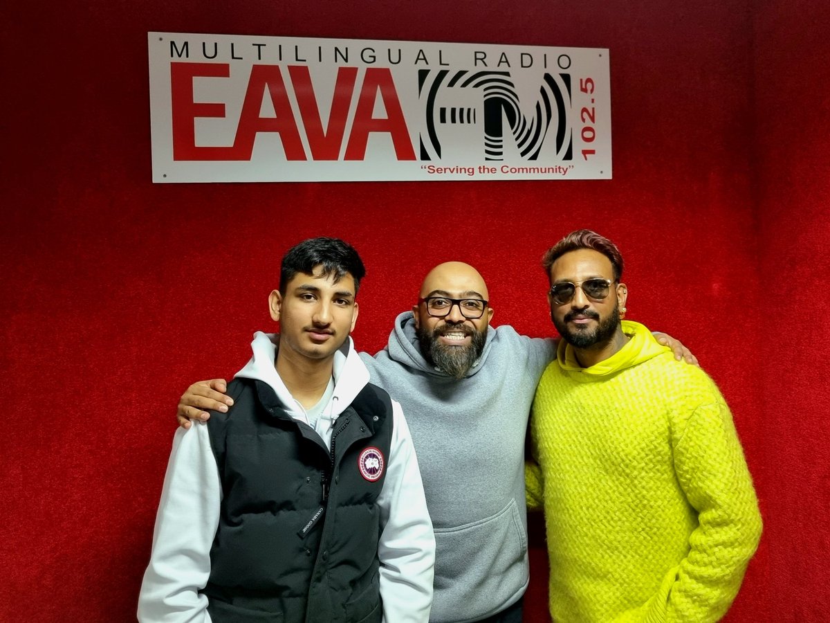 It was amazing having <a href="/amritsaab/">Amrit Saab</a> &amp; Dylan live in the <a href="/eavafm/">EAVA FM 102.5</a> studio on the #desibrunch show yesterday. Go check out their new music! 🔉

#eavafm #bhangra #bhangramusic #punjabisongs #punjabimusic #leicester #radio #radiointerview #radiopresenter #radiopersonality #radiohost
