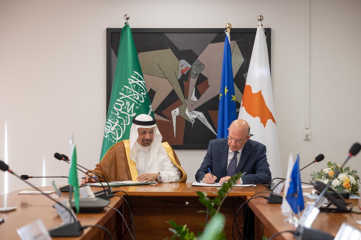 InvestCyprus's tweet photo. Invest Cyprus expresses its appreciation to the  Minister of Investments of the Kingdom of Saudi Arabia, H.E. Mr. @Khalid_AlFalih and his high level delegation for the signature of an investment  framework cooperation agreement.
@KSAEmbassyCY @MISA @CyprusinKSA https://t.co/m7wtE7jHkG