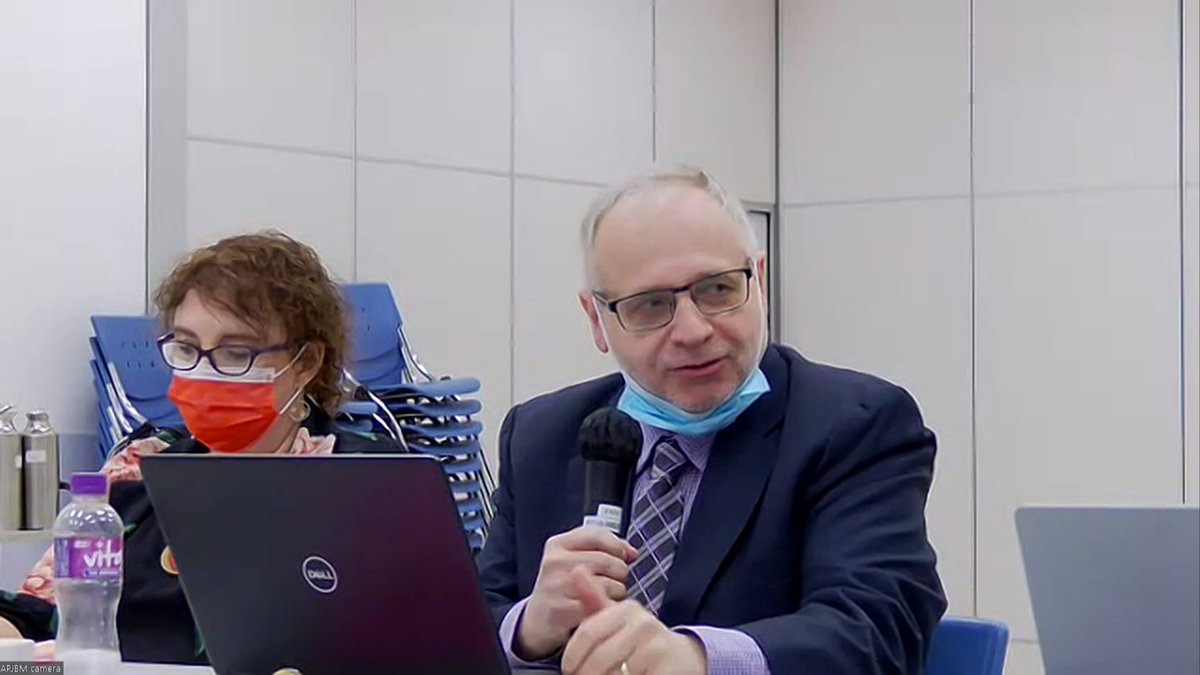 Ms. Sahar Haroon headed the second session on the outreach of the Journal in the Asia-Pacific region. Members of the Board expressed their interest in conducting activities to bolster the appreciation of the Journal and international humanitarian law in the region. (3/5)