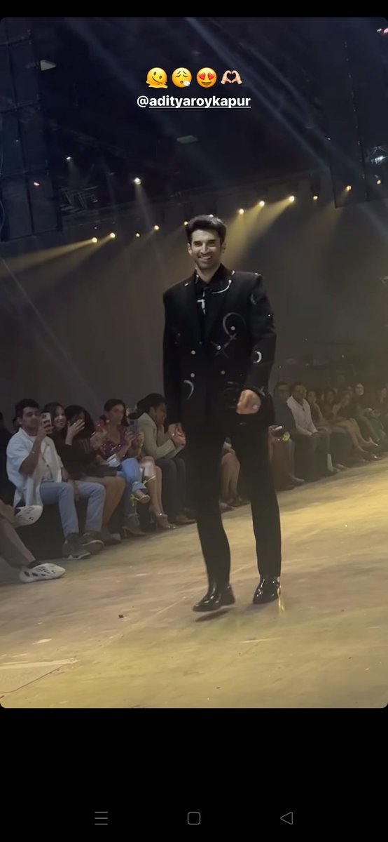 ankitachhetrifp's tweet image. #AnkitaChhetri at #LakmeFashionWeek2023 

#Ankitachhetri25 #AdityaRoyKapur #LakmeFashionWeek #ShraddhaKapoor #KiaraAdvani