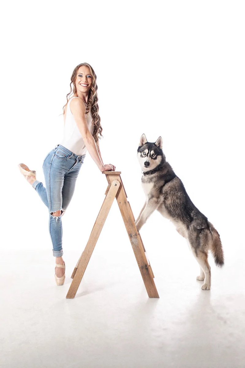 Happy new Week ♥️

Elise May Watson-Lord and her husky Watson 
Photography credit: Paws on Pointe Photography

Dancers Love Dogs