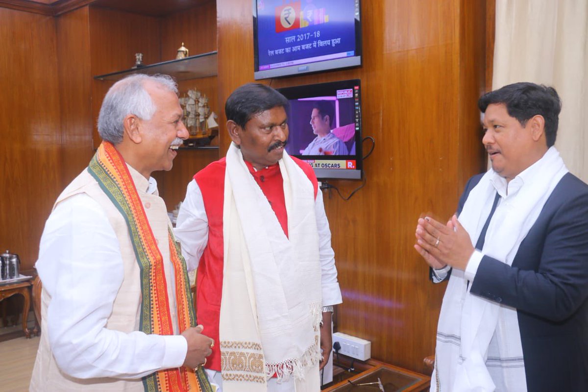 So glad to meet Hon’ble Union Minister for Tribal Affairs, Sh. <a href="/MundaArjun/">Arjun Munda</a> ji. Munda ji has always been supportive to our initiatives for Meghalaya during my first term as CM and we look forward to his support in the new tenure.