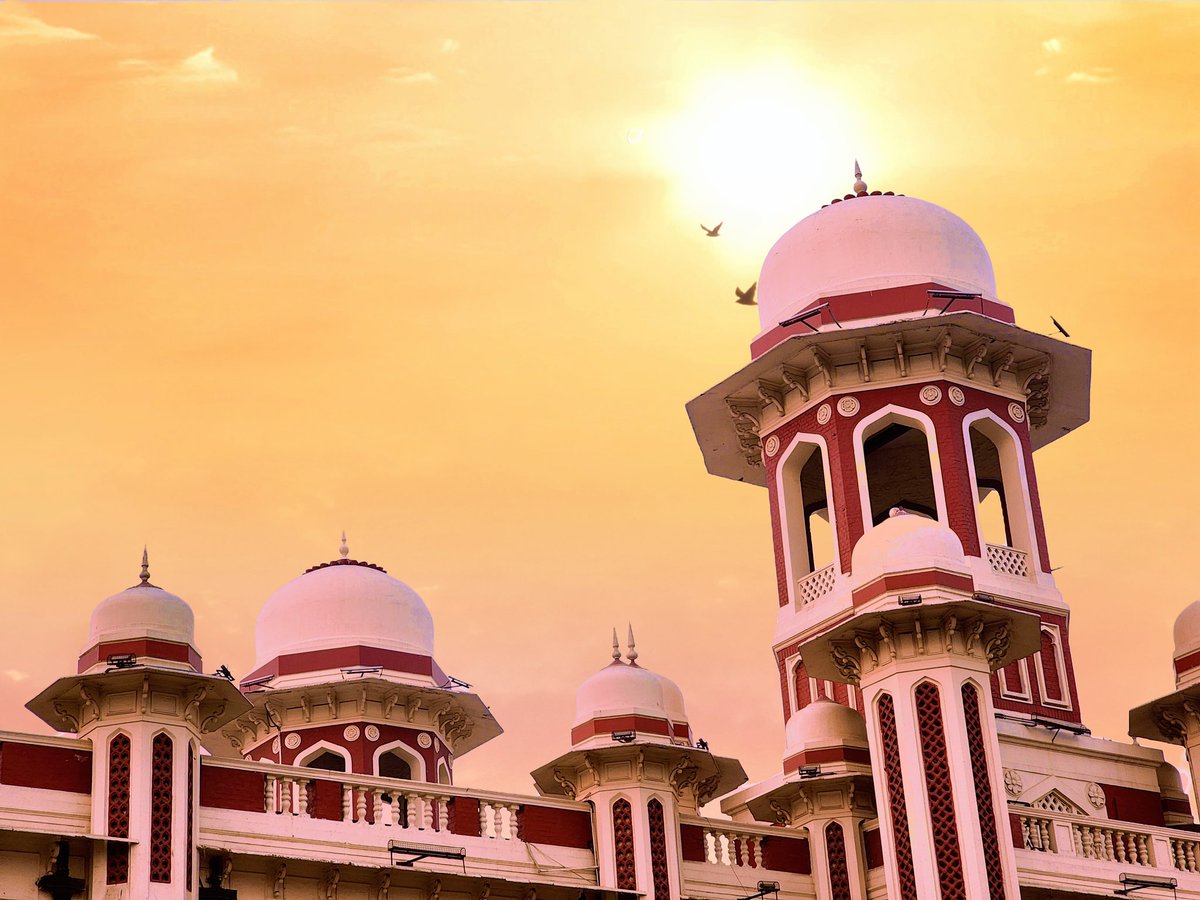 OfficialRituRai's tweet photo. A city to dream in and a place you can live in. The city of Nawabs

#Lucknow https://t.co/kuiFUNgs9j