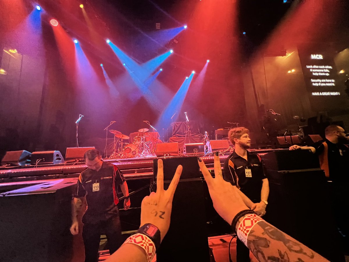 sophiakimchi's tweet photo. BARRIER @juliamiti_ 😭✅ https://t.co/cF3UB9KqN6
