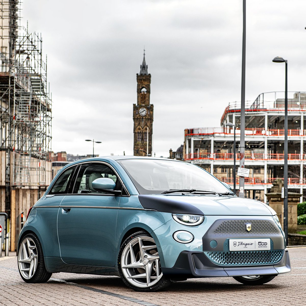 AKAHNDESIGN's tweet photo. Ready for launch!
Brand: Designio®
Model: Fiat 500e
Kit: ABS Designio Kit
Legal: Copyright Design by KAHN®
#kahndesign #fiat500e #500club #fiat500club #designio #fiatlife #fiat500life #500life #fiat500electric #electric #electricvehicle #ev #carinsta #mayfair #london #chelsea https://t.co/vOI5ilf9Zu