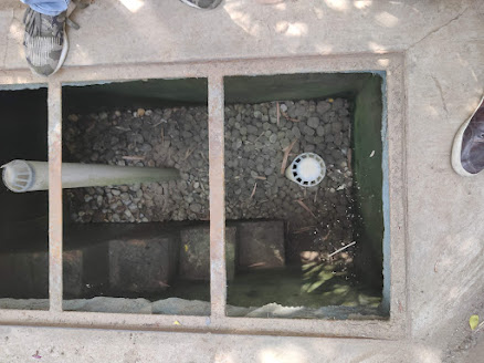 gunraagh's tweet photo. If repaired and filled with Gravel, these pits can serve their true purpose towards groundwater recharge and urban ecological rejuvantion. 

Photograph from @CSEINDIA at Tughlaqabad. https://t.co/iNLzYB7mGO