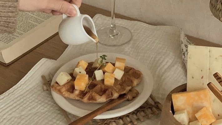 malusokay's tweet photo. Making breakfast at home 🥞 https://t.co/lPnFj6fgPn