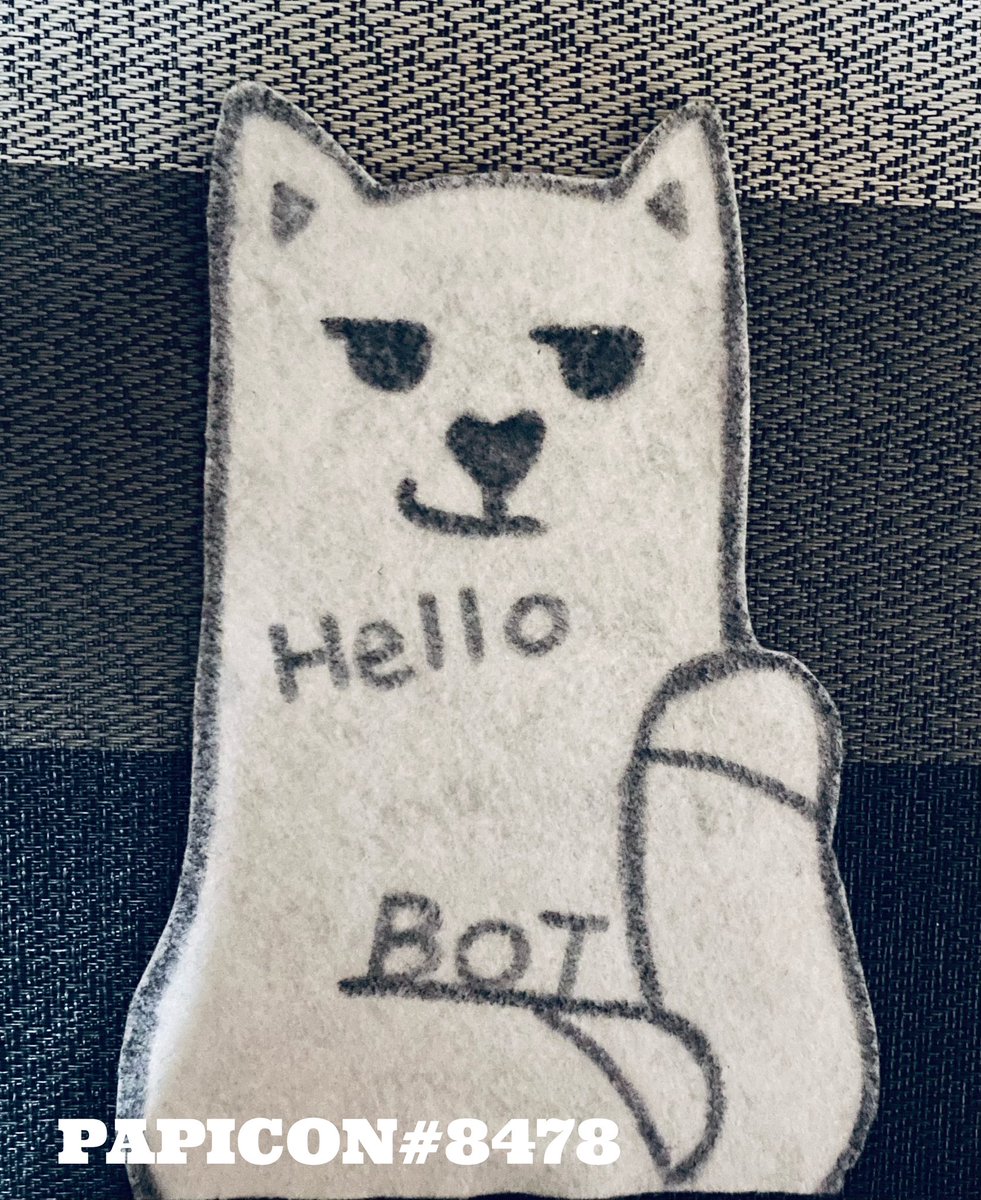 gamertaged's tweet photo. Hellobot lamama🐣

Write on fabric and cut out to make Hellobot items.☺️

#hellobot_fanart 
@hellobot_NFT 
@willy_eth 
@0xWillyLee https://t.co/8ub7DjBmTc