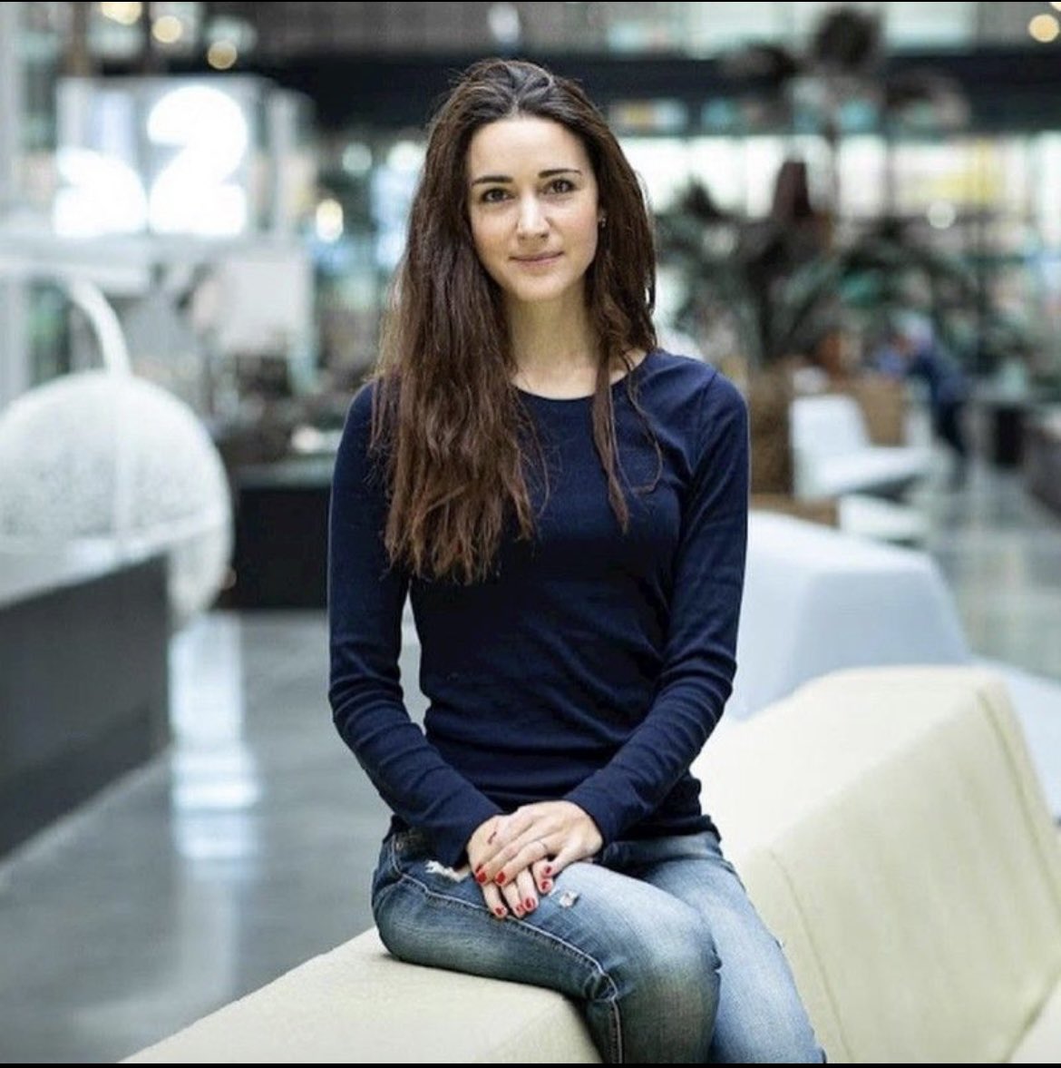 Roxanne Varza, directrice de Station F, le plus grand incubateur de start-up au monde, sera l'invitée d'honneur du Chinese Business Club le 17 avril à #Paris