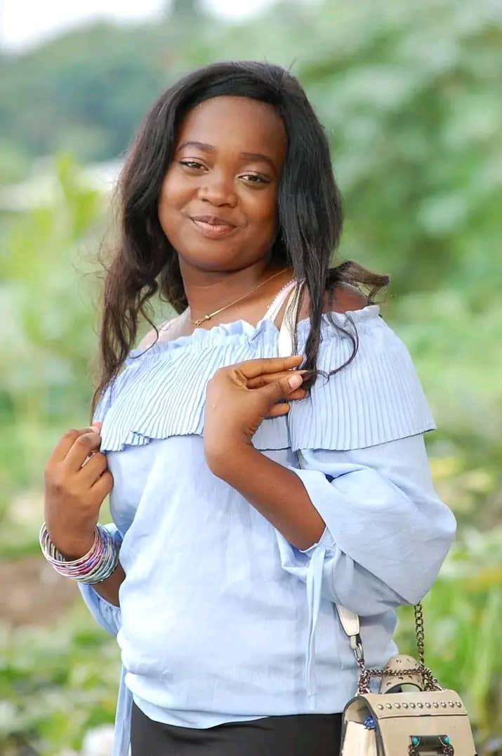 AVIS DE RECHERCHE

La Famille Apendaki lance un avis de recherche à toute personne de bonne volonté ayant vu une fille d'une dizaine d'années révolues de l'amener à l'adresse suivante  : avenue Kalembelembe n°98 référence derrière la maison communale de Kinshasa.