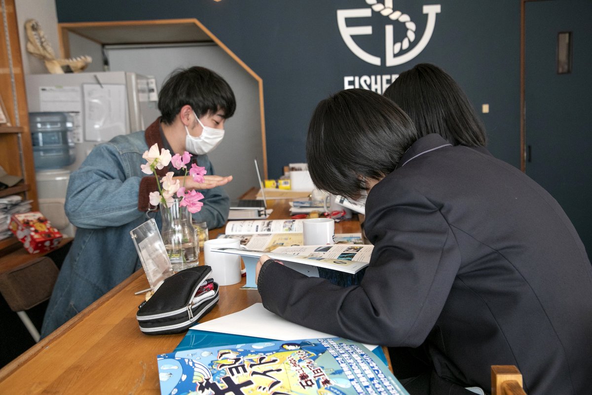 すギョいバイトの面談がはじまりました！
面談第１号は牡蠣が大好きな仲良し３人組。せっかくなので、牡蠣ができるまでのことや、ASC認証取得についてなどもお話しました！
おいしい牡蠣をたくさん剥いてね〜！
#すギョいバイト