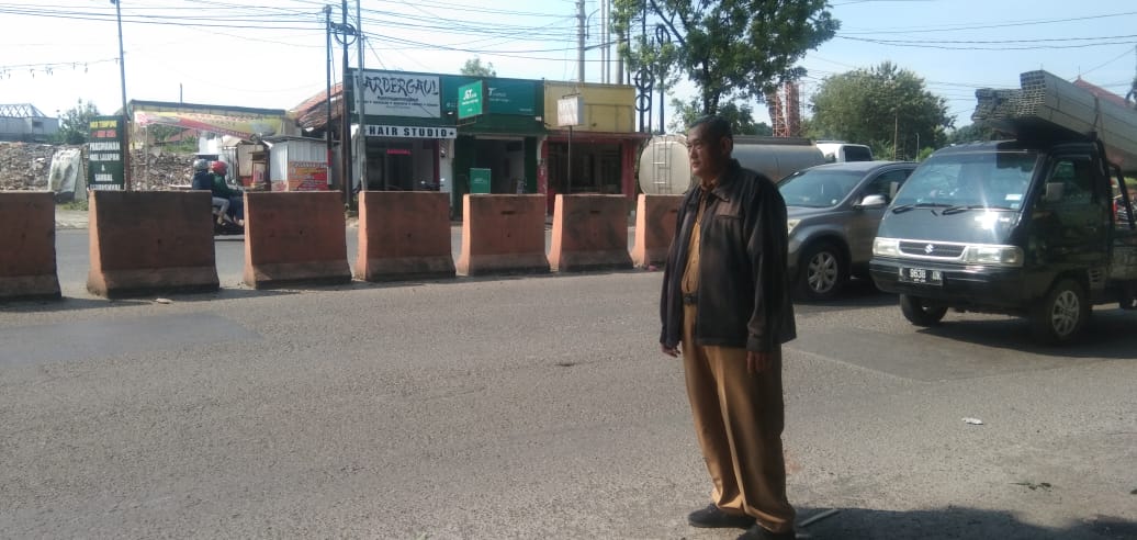DinsosSMG's tweet photo. @ganangRaaa @_polressemarang @961DeltaFMSMG Sudah kami tindak lanjuti ke lokasi &amp; ODGJ tersebut sudah tidak ada di lokasi, terima kasih https://t.co/t8TamZ1JUE
