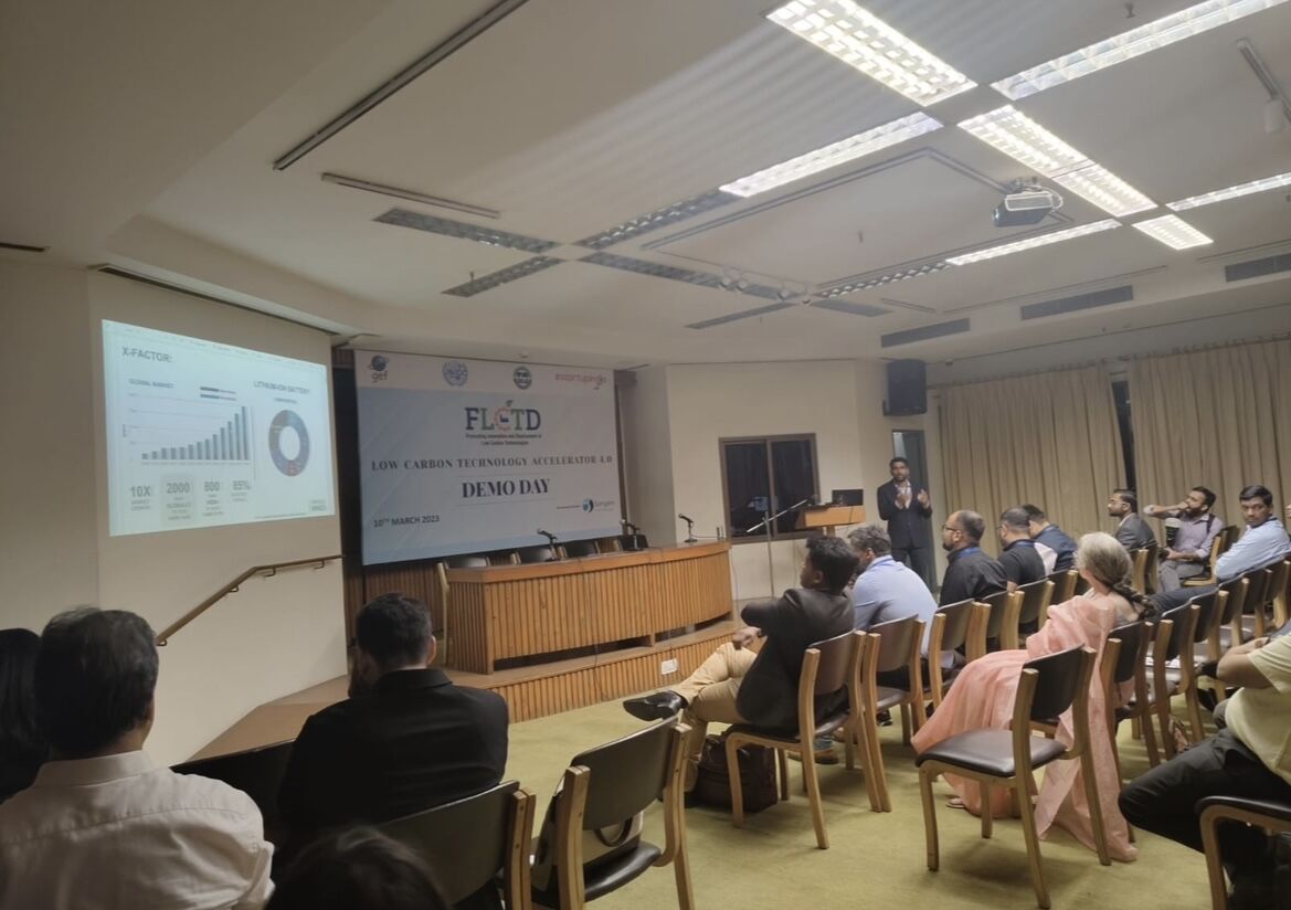 AicSangam's tweet photo. Well here is what our 9th and 10th March looked like! Startups part of the #FLCTDAccelerator4 came to Delhi to pitch during the #DemoDay Finale.
#FLCTD #FLCTD4 #Demoday #startuppitching #cleantech #cleantechnology #climatetech #industrialdecarbonisation https://t.co/83ewsoAMe2
