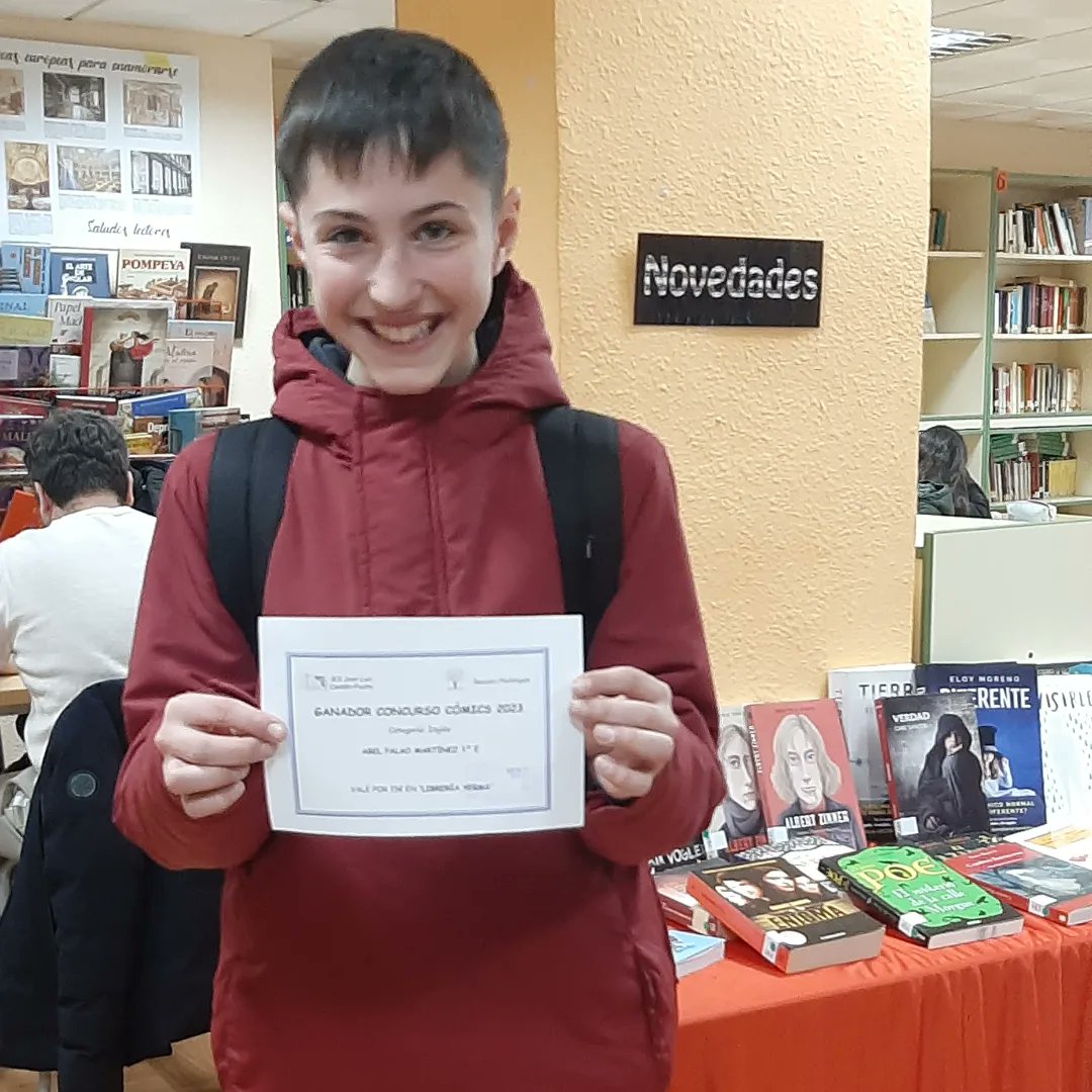 CastilloPuche's tweet photo. Entrega de premios de los concursos de la VI Semana de las Lenguas.
Enhorabuena a los ganadores y gracias a todos por vuestra participación 👏🏼 👏🏼👏🏼
#iesjoséluiscastillopuche #comics #semanadelaslenguas #microrrelatos #eurochef #seccionplurilingue #english #francais https://t.co/gUKtr6ZHUZ