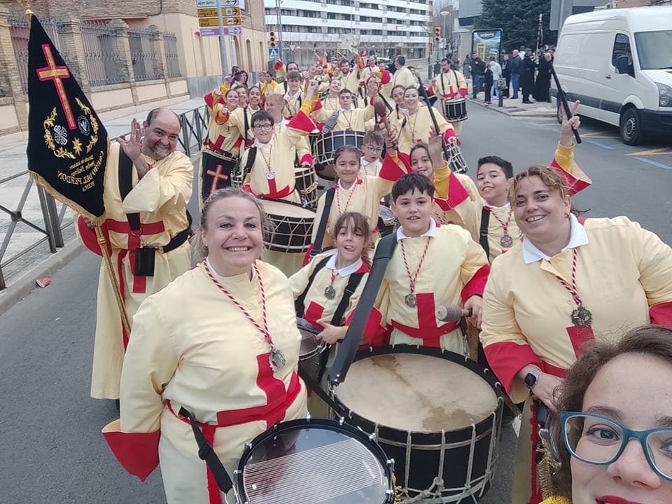 cristo_perdon's tweet photo. Vaya banda más molona¡¡¡ Qué grandes¡¡ qué bien sonaron los toques del Perdón¡¡👏👏🐥🐣🥁 @cristo_perdon https://t.co/Jh3gbDp6xU