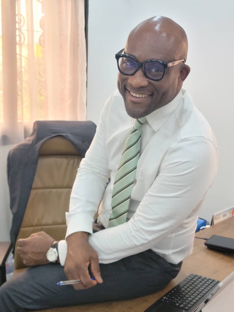 Togo | Retweet (@letogort) on Twitter photo RT <a href="/DidierKissode/">Didier KISSODE 🇹🇬🇧🇯</a>: "N'oubliez pas d'agir comme s'il était impossible d'échouer. Prenez des risques et provoquez des opportunités." - <a href="/edemdalmeida/">Edem d'ALMEIDA</a>
Bientôt des "MOTS SUR NOS MAUX", Parlons-en avec Edem.✨
#TgTwittos #Togo #Team229 #Kebetu #Guinee #CIV225 RT <a href="/DidierKissode/">Didier KISSODE 🇹🇬🇧🇯</a>: "N'oubliez pas d'agir comme s'il était impossible d'échouer. Prenez des risques et provoquez des opportunités." - <a href="/edemdalmeida/">Edem d'ALMEIDA</a>
Bientôt des "MOTS SUR NOS MAUX", Parlons-en avec Edem.✨
#TgTwittos #Togo #Team229 #Kebetu #Guinee #CIV225