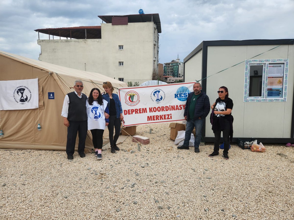 İstanbul Okmeydanındaki Bahar arkadaşımıza, tanıştığımız güzel yürekli ve güler yüzlü dostlarımıza ve Samandağa şimdilik elveda dedik. 
Yaşasın Dayanışma! 
Yaşasın SES!