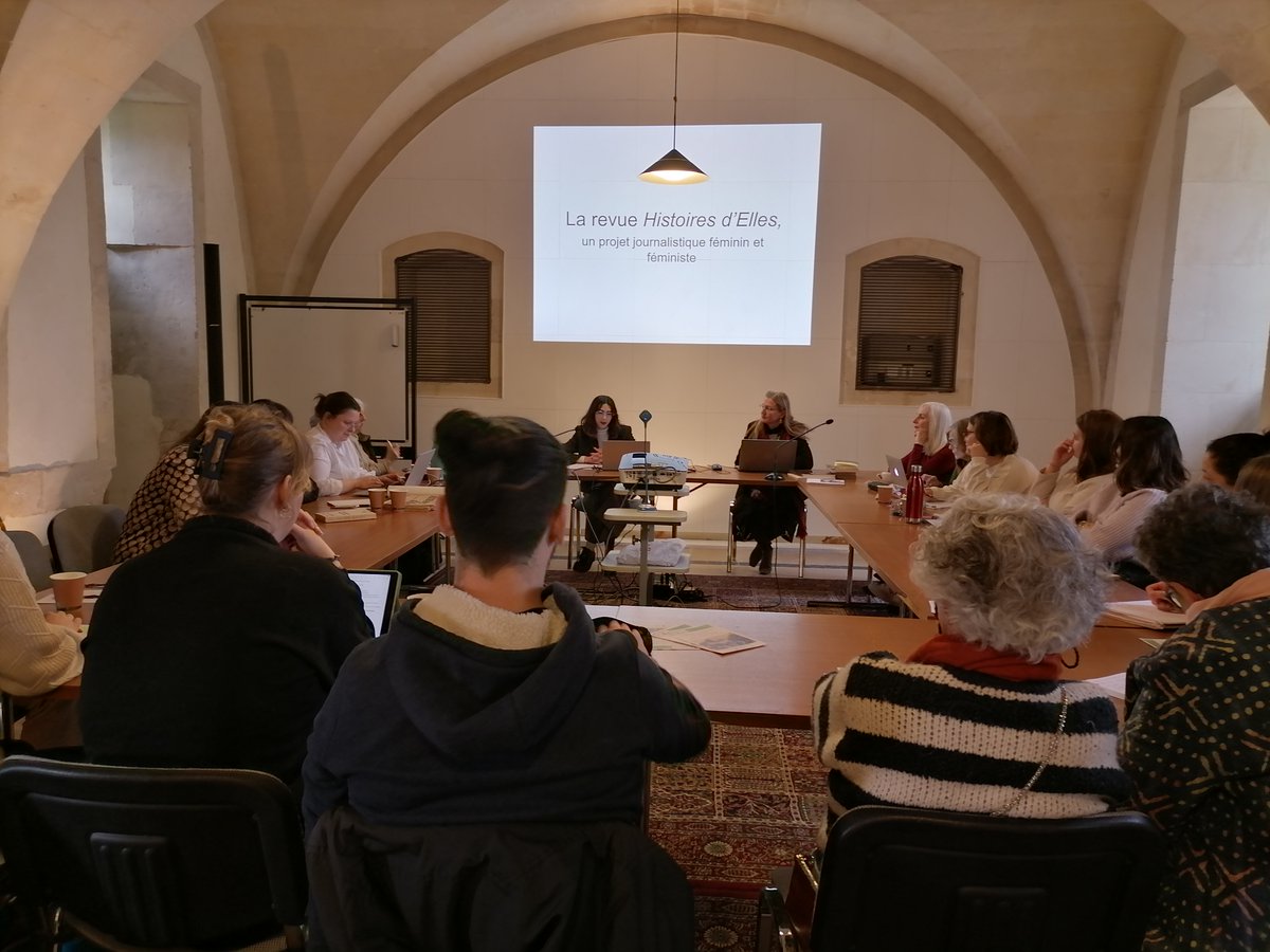 IMECArchives's tweet photo. [HISTOIRE D'ELLES]
Retour en images sur la journée d’études autour de la revue d’Histoires d’Elles, organisée par le groupe EQELLES, avec les https://t.co/Zcb1PX5KGU de master 1 de médiation culturelle et enseignement. 
@Universite_Caen #laslar #histeme https://t.co/n0GdM8ZRZi