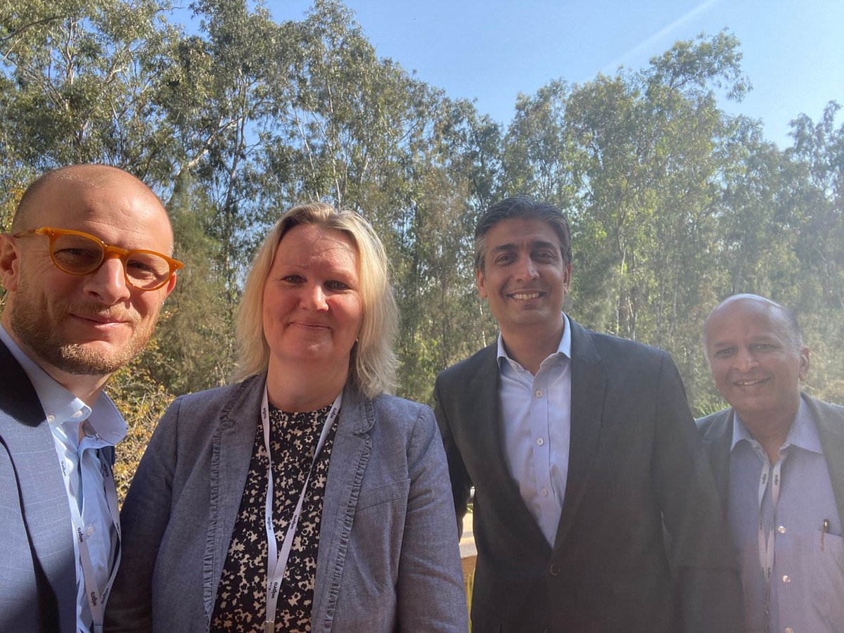 shanks420's tweet photo. When you meet 2 incredible human beings @RishadPremji &amp; Mr Murthy in the space of 16 hours the end result can only be ‘happiness’. In the company of my lovely colleagues @eske_bo @DirectorDKTrade @InvestinDenmark . Few jobs can enable this - no wonder I am still around 19 yrs on https://t.co/WRlcdTV1FE