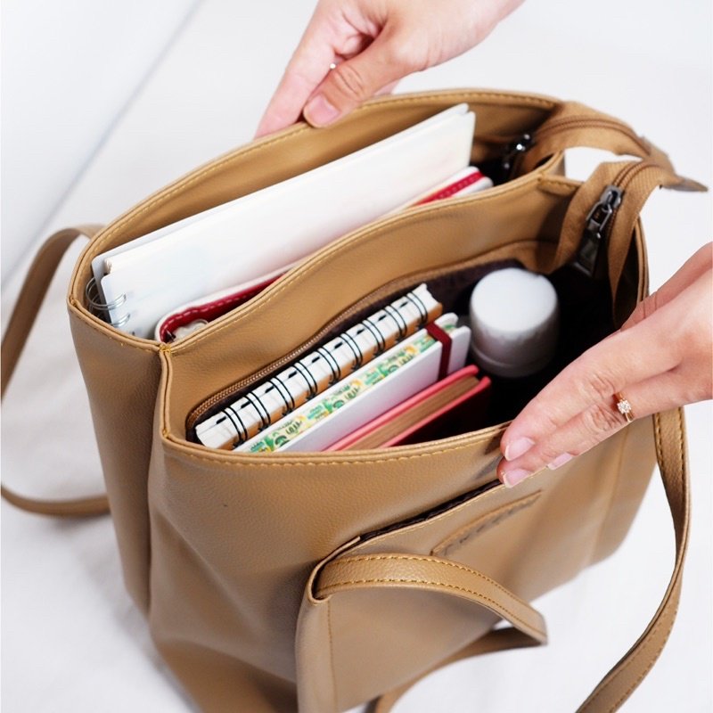 Snowwfairy's tweet photo. Rekomendasi Totebag

Totebag, tas bahu cocok buat yang suka bawa barang banyak ke kampus atau kerja

a thread— https://t.co/lzLfswx8oM