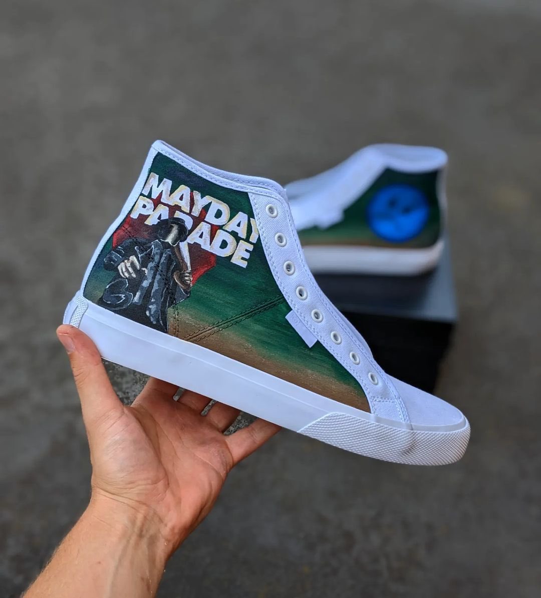 maydayparade's tweet image. We got a real kick outta these self-titled inspired sneakers designed by instagr.am/theshoeshaper! 👟👟 #MaydayMonday