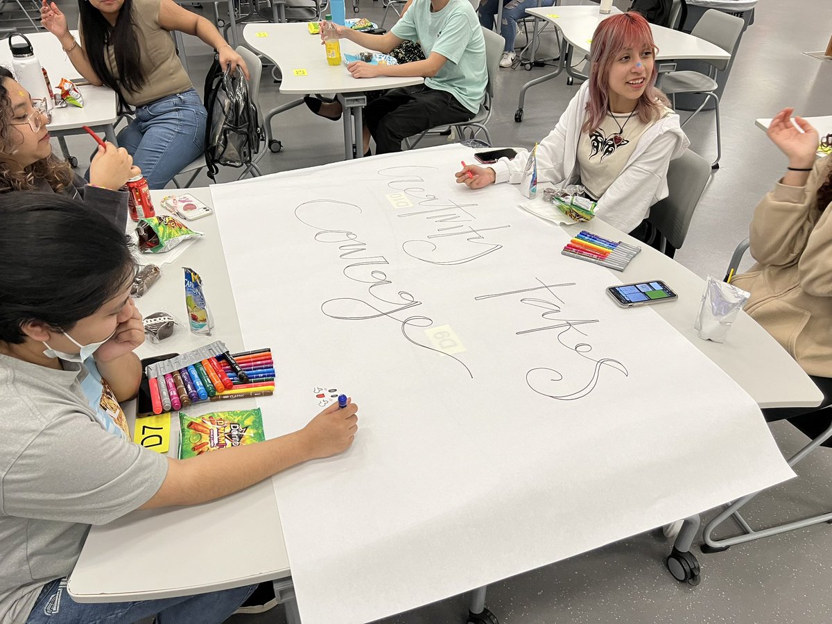 Last week we celebrated BIG ART DAY! We were honored to host parents, siblings, teachers, and admin as we honored our VASE participants with a reception and art exhibition 🎨 #bigartday #youthartmonth #visualartscholasticevent #arteducation #dvisdfinearts #dvproud