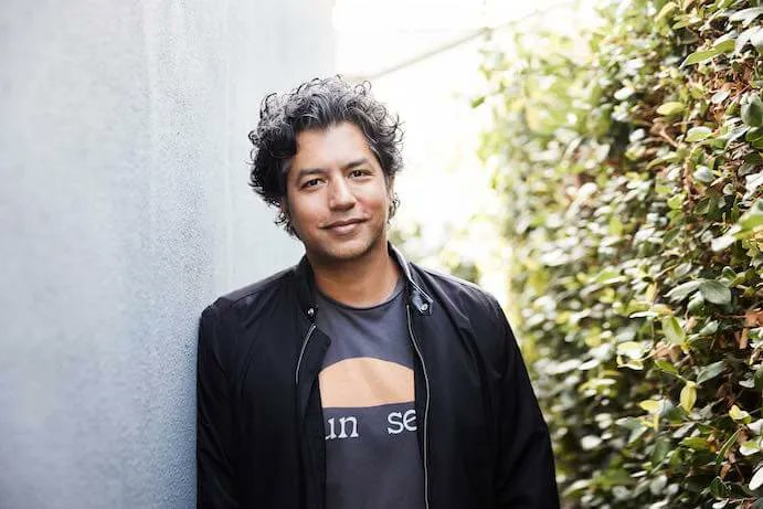 "Whether intended or not, each track evokes a setting, a plot, exposed characters, and even more exposing camera angles."
In case you missed this album review: Mark Tewarson <a href="/tewar1/">mark tewarson</a> Creates Scenic Moments on New Album “Coastal” 
buff.ly/3ZBo4fM