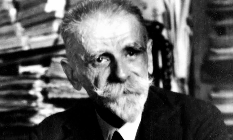 PagosmiaPoiPezo's tweet photo. " Όταν γυρίζει πίσω η ματιά μου
στα περασμένα χρόνια, στα παλιά μου
και μου περνούν μπροστά μου ένα ένα,
δίχως να λάμπεις μέσα τους Εσύ,
μου φαίνονται γυμνά κι ασχημισμένα
κι η μνήμη μου, τα διώχνει, τα μισεί... "

Κωστής Παλαμάς (1859 - 1943) https://t.co/xqzmitFzMx