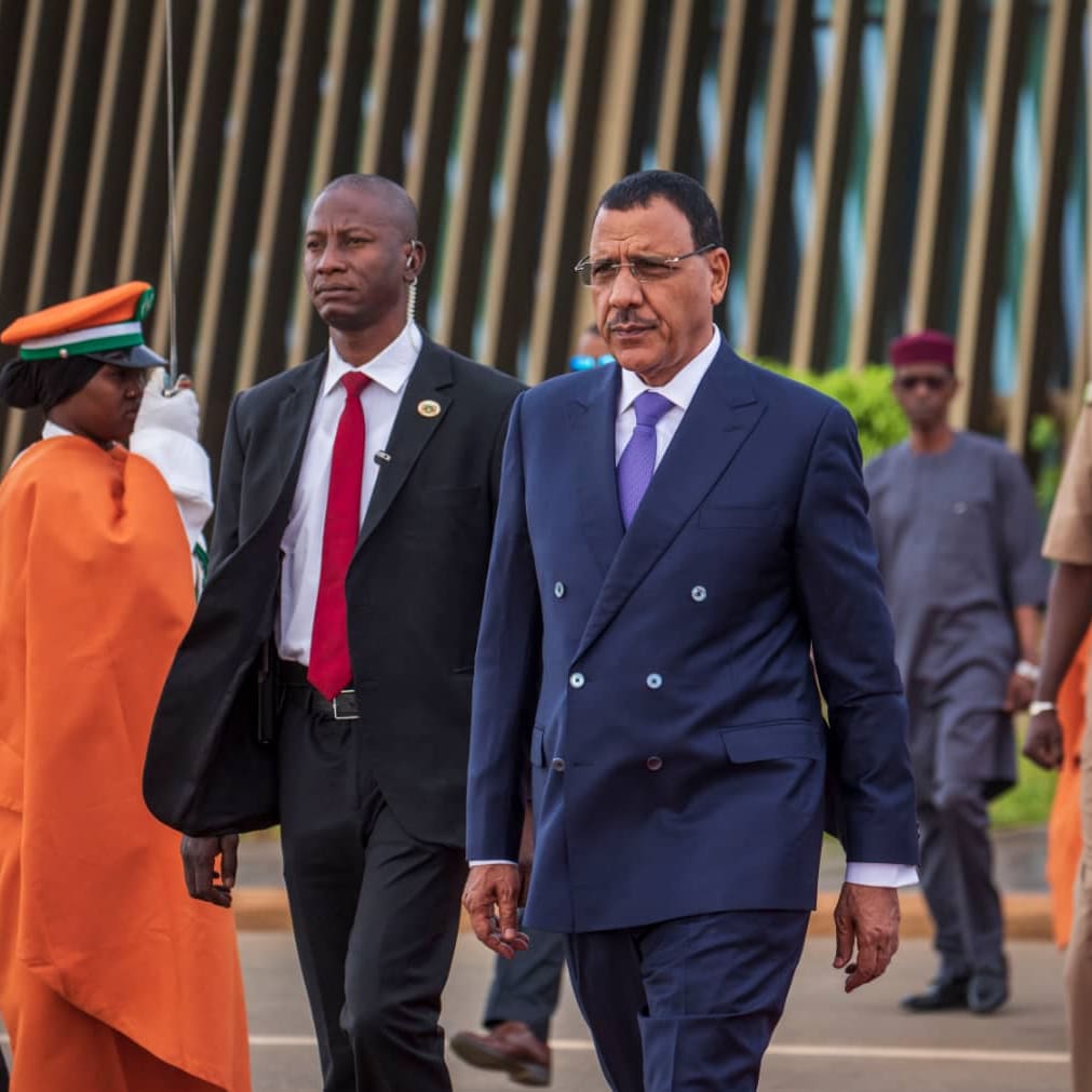 AssmaneNabirni's tweet photo. Le Président de la République du Niger SEM Mohamed Bazoum a quitté Niamey en direction du Bénin, pour une visite d'amitié et coopération entre nos deux Pays. https://t.co/5odkeYn3Od