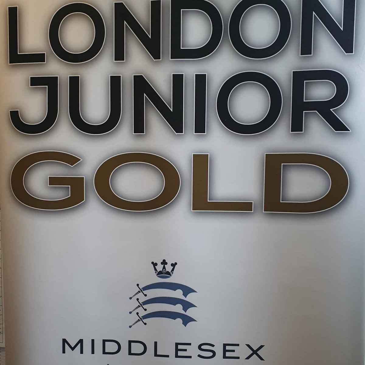 A big well done to Harry B for finishing 3rd in the BU17 at the <a href="/englandsquash/">🏴󠁧󠁢󠁥󠁮󠁧󠁿 England Squash</a> London Gold this weekend! 

<a href="/haywardsfield/">Haywardsfield</a> 
<a href="/WycliffeCollege/">Wycliffe</a> 
<a href="/UnsquashableUK/">Unsquashable</a>