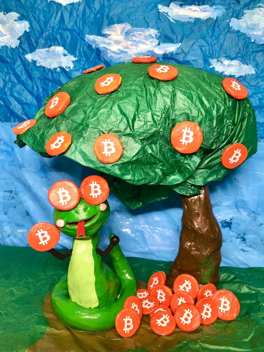 SuperHamsterNFT's tweet photo. @SatoshiSneks My submission for @satoshisneks 

This is how I imagine the snek in his natural habitat! Who says money doesn’t grow on trees? 🐍 💰 🌲 

Materials used: Clay, acrylic paint, paper 

#Hisss #Ordinals #Bitcoin https://t.co/MpEexDkNdC
