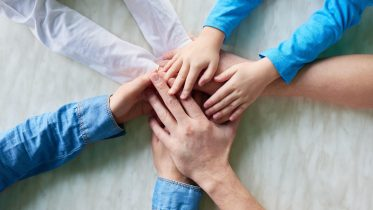 neeeraj98053's tweet photo. Scientists Discover That Strong Social Connections Can Improve Your Health

New research suggests that the time spent with family during the holiday season may have had a positive impact on health. The study investigated the…
https://t.co/dJkE071Jum https://t.co/xcSWrEog38
