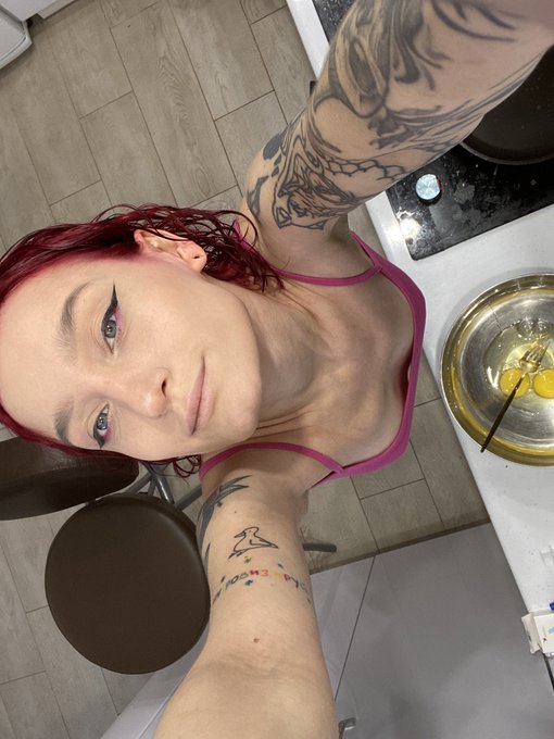 Все я пошла делать блины 🥞 https://t.co/aI9tOhDSUf<a href="/tag/%D0%BD%D1%8E%D0%B4%D1%81%D1%8B%D0%BA%D0%B0%D0%B6%D0%B4%D1%8B%D0%B9%D0%B4%D0%B5%D0%BD%D1%8C"class="tags"><span>#нюдсыкаждыйдень</span></a>