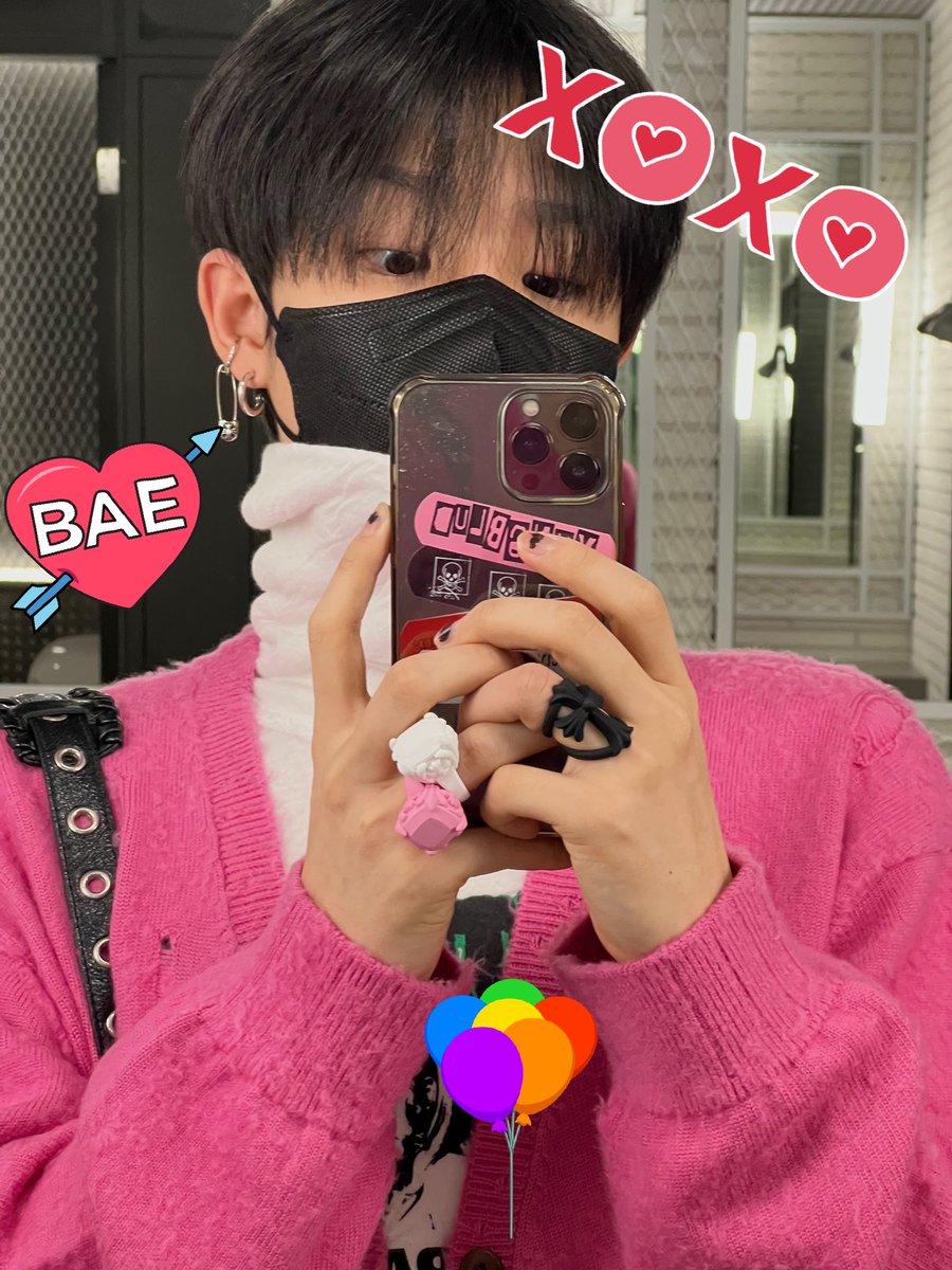 dontlett's tweet photo. Love! Happiest birthday to you 💗 I will always be by your side, ALWAYS 🤙

YOU MEAN THE WORLD TO ME
#Shining314JihoonDay
#해피믕믕데이_지훈아_생일축하해
#セクシーで五めんっパクジフン
@treasuremembers https://t.co/bSSWVrUzGF