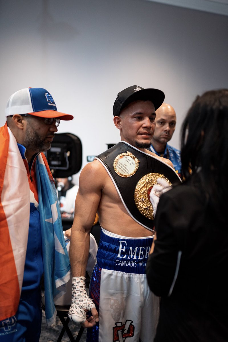 CapuGonzalezPR's tweet image. Another W 🥊🌎

The New Intercontinental @NBABoxing Super Featherweight Champion (130)

Now rest a few days &amp;amp; keep working to comeback this summer stronger 💪🏼

Thank You DV Tracksuits CEO for all love &amp;amp; support @dorianvelez1