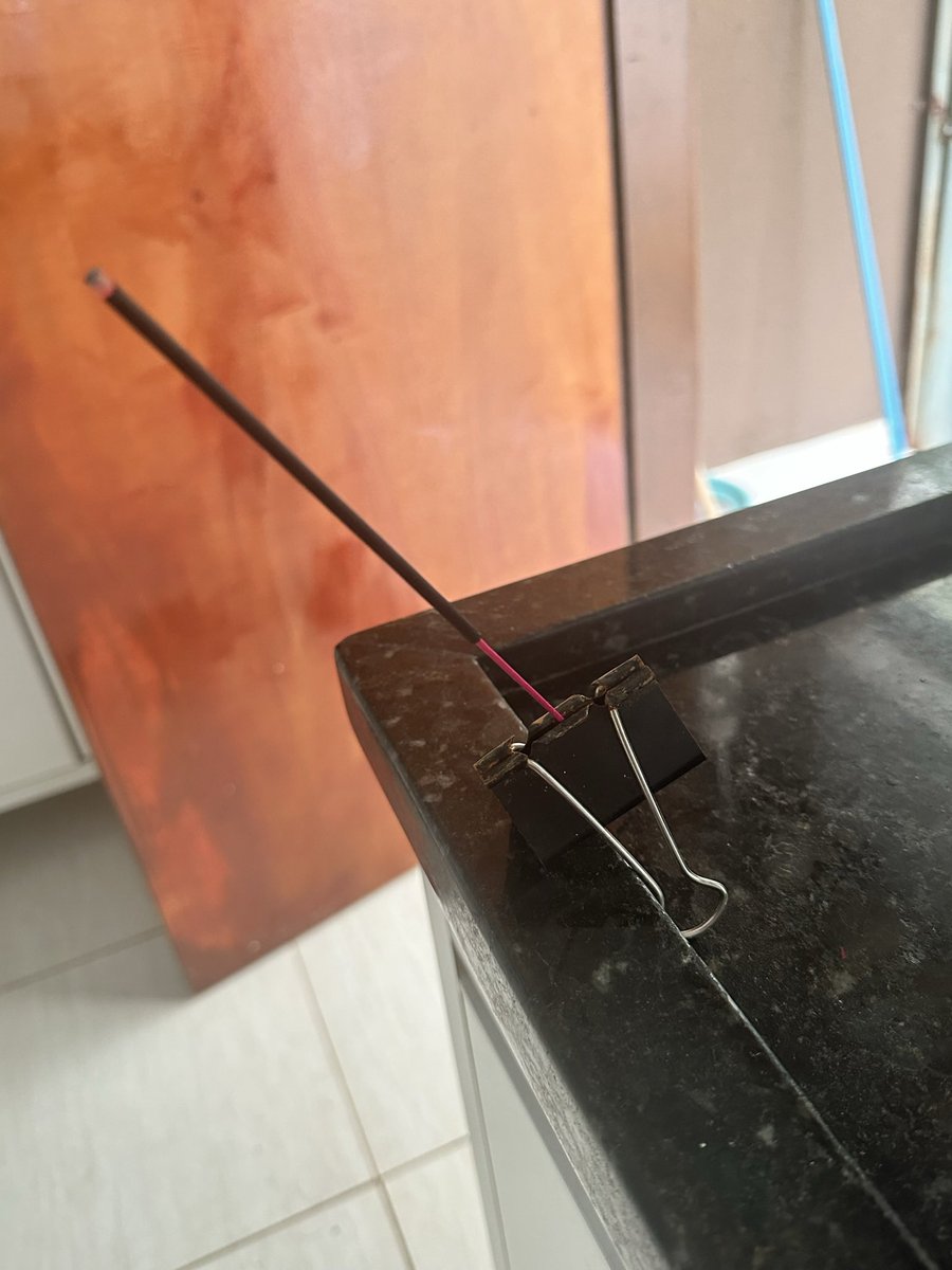 apsicologacris's tweet photo. Do nada um porta incenso kkkkk adoro https://t.co/HpySGR5Kb3