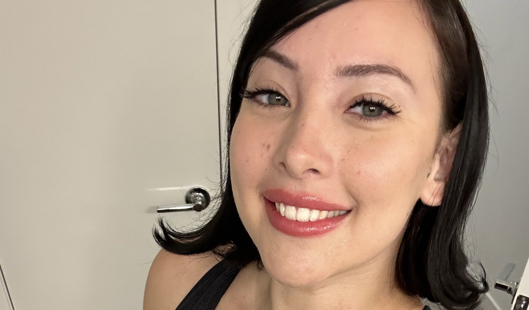 TW Pornstars - 3 pic. Woe. Twitter. Trying to stop using filters. 2:35