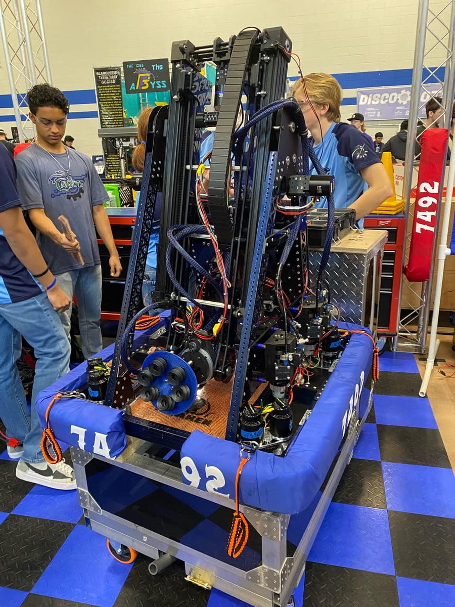 interceptorbybp's tweet image. Proud to be a sponsor of the TW College Park CavBots Robotics Team!  They placed 5th out of 42 teams with their robot, Kraken, at their first competition.

Well done CavBots team!

#girlsinengineering #twcpcavbots #robotics #blackpearltech