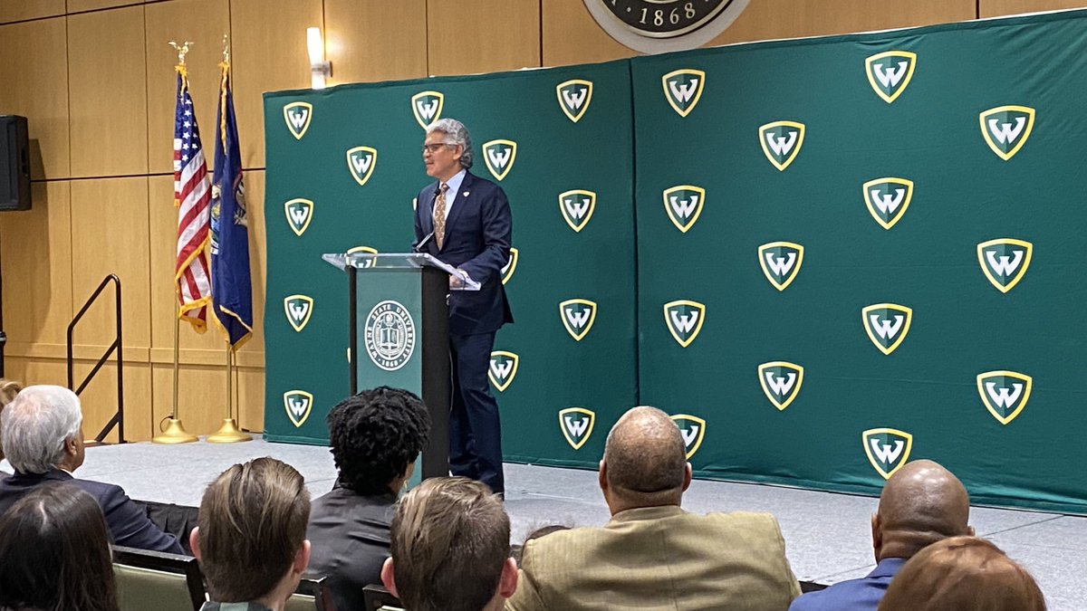 BREAKING: Wayne State University to give free tuition to any Michigan student who’s family makes under $70,000 a year. ⁦<a href="/freep/">Detroit Free Press</a>⁩