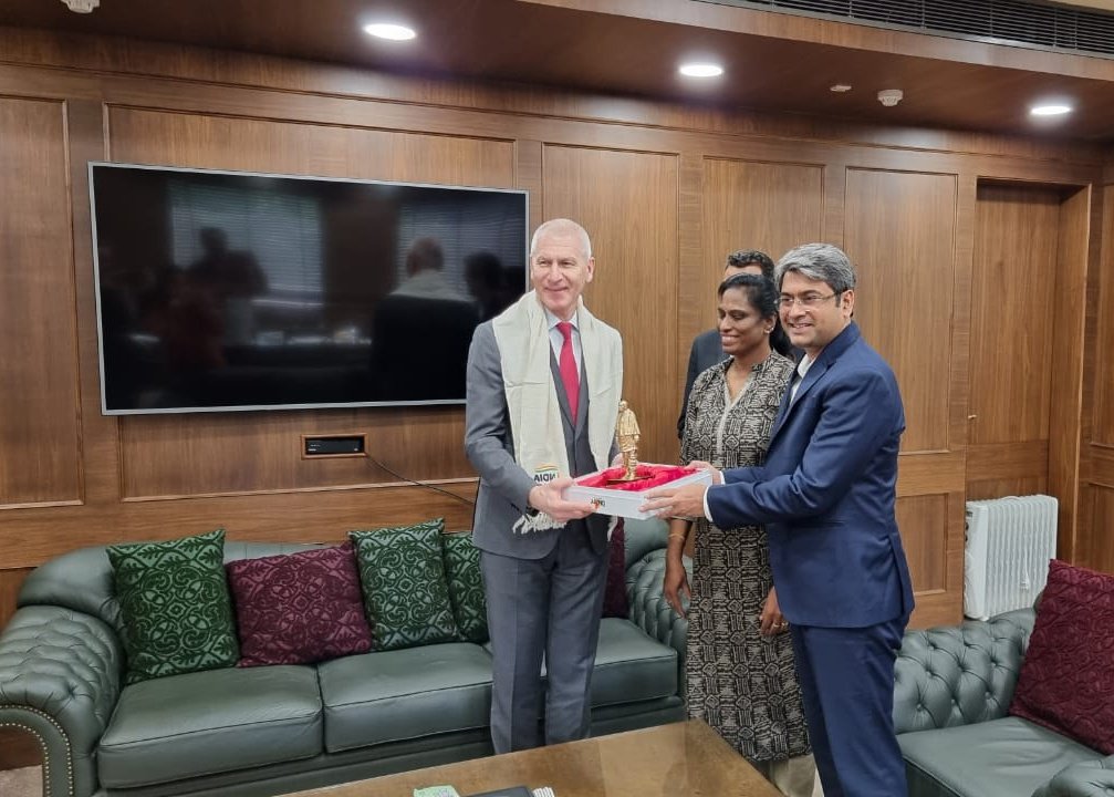 PTUshaOfficial's tweet image. Russian Sports Minister Oleg Matystin made a courtesy visit to IOA office earlier today. Exchanged pleasantries during the short interaction.