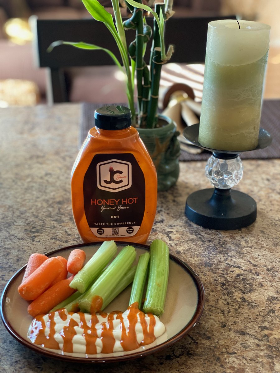 JC_Sauce1's tweet photo. A customer mixed JC Sauce with Ranch dressing  for a vegetable dip.
https://t.co/tdo80goO4B https://t.co/BS0F0lCcZK