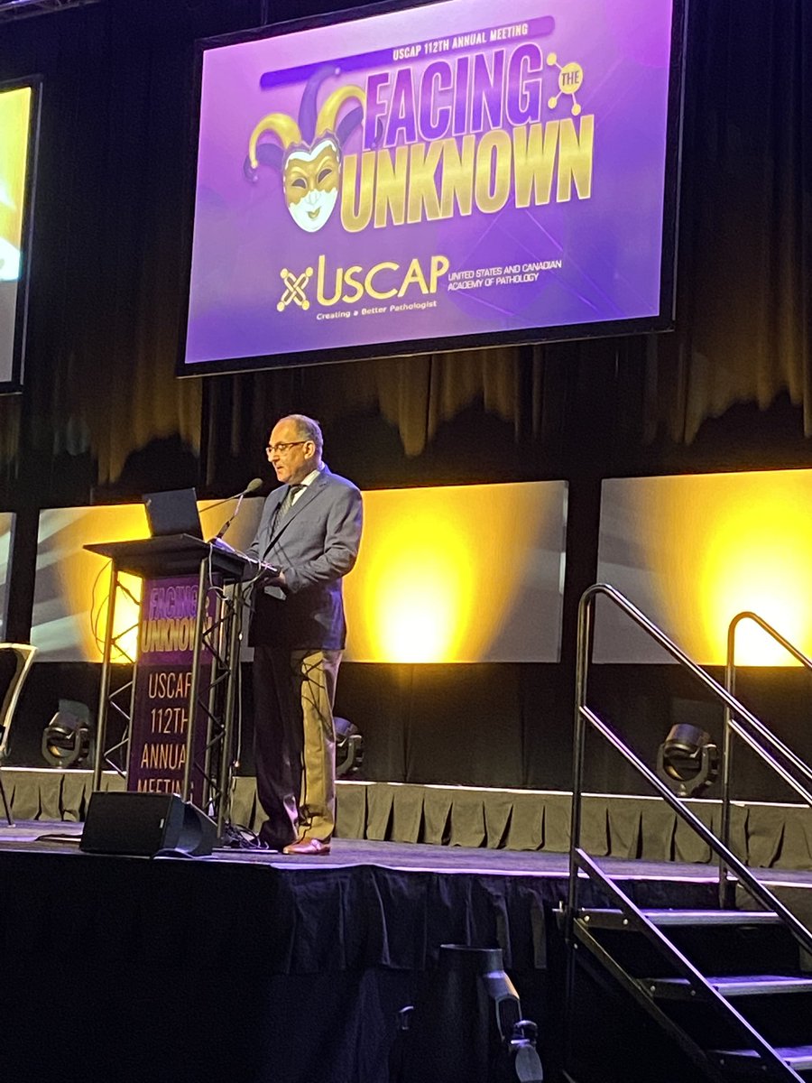 DeviVijay3's tweet photo. Amazing platform presentation by Dr.Khoury #USCAP23 #Breast @RoswellParkPath @RoswellPark @KhouryThaer @jx_qiu @Mahakhedr4 https://t.co/NtIgLuXAKW