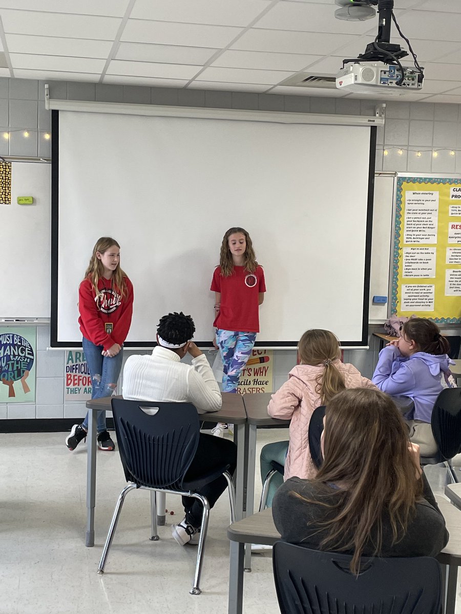 North_Tweets's tweet image. North 5th graders took a tour of LC. They got to see some familiar faces when former Northies lead the tour! #Proud2BNorthies #JCSchoolsChampions #WeAreElementary