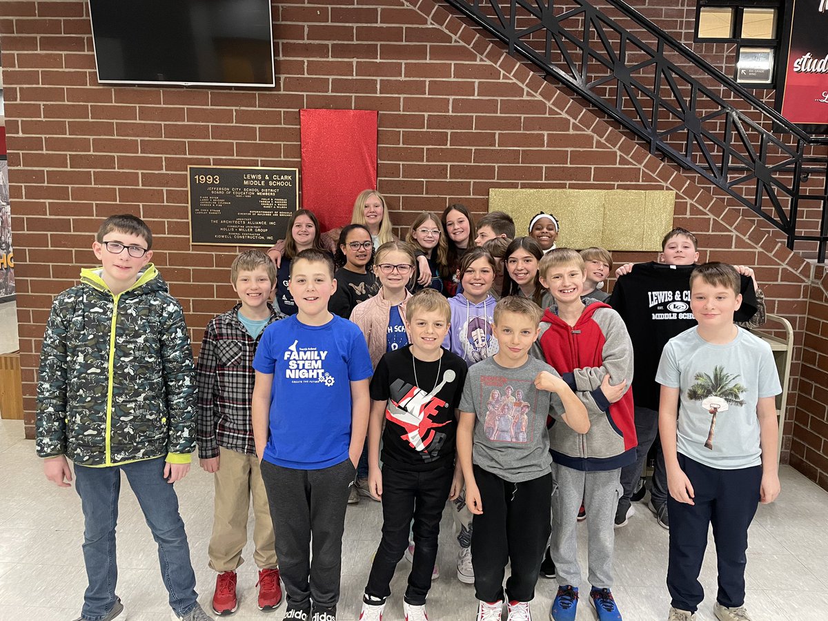 North_Tweets's tweet image. North 5th graders took a tour of LC. They got to see some familiar faces when former Northies lead the tour! #Proud2BNorthies #JCSchoolsChampions #WeAreElementary