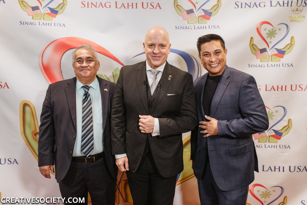 CreativeScty's tweet photo. The participants of the #CreativeSociety project took part in the Entrepreneur and Cultural Heritage #Awards held by @sinaglahiusa.

This event was dedicated to celebration of #diversity and building a more connected and supportive #community.

Join our #Telegram channel and stay tuned:
▶️ https://t.co/00t0Lq2pk7 
#TelegramGroupLink #Telegramlink #entrepreneurmindset #ngo