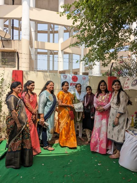 vswsindore's tweet photo. Mangla Mahila Samiti showcased their work on the occasion of International Women's day celebration π
A huge thank you to Mrs Deepa Gupta and her team.
#LetsDoGood #VSWSindore https://t.co/FaRf2wXlfV