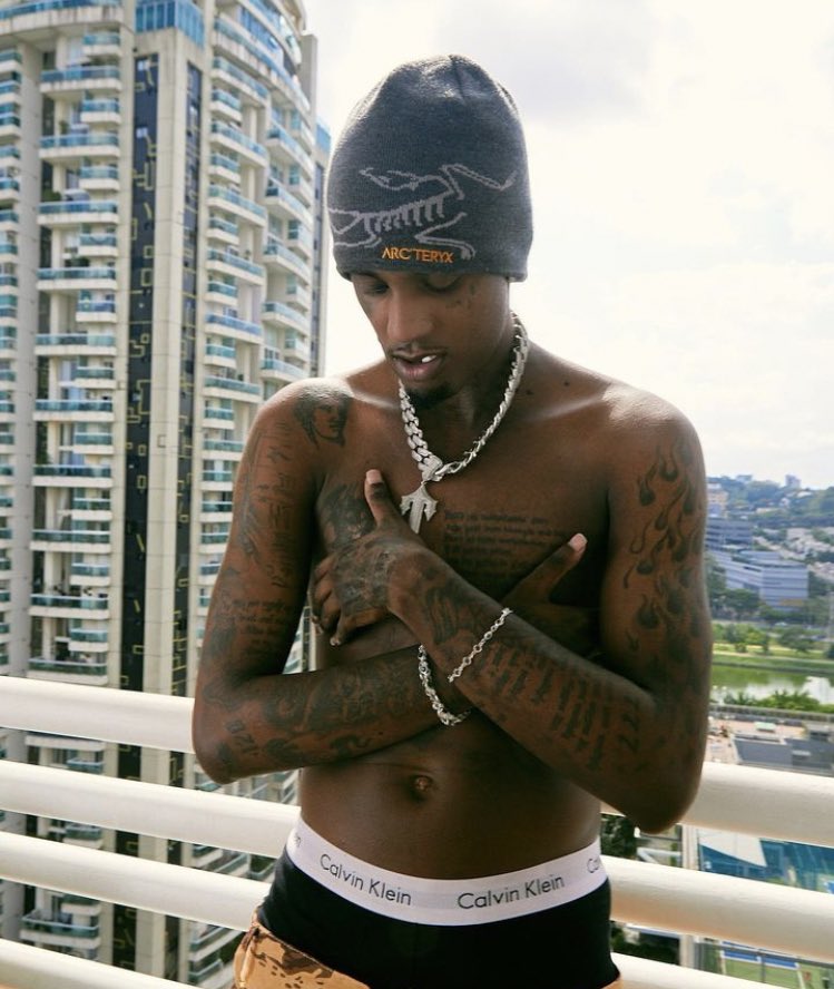 vishmidia's tweet photo. Feliz aniversário, Derek! O grande artista do trap nacional está completando 26 anos hoje.  

Qual seu top 3 de faixas do rapper? @derekluccas 

📸 @AlissongPh https://t.co/Yo5cjhY4u7