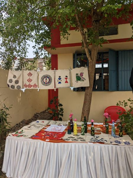 vswsindore's tweet photo. Mangla Mahila Samiti showcased their work on the occasion of International Women's day celebration π
A huge thank you to Mrs Deepa Gupta and her team.
#LetsDoGood #VSWSindore https://t.co/FaRf2wXlfV