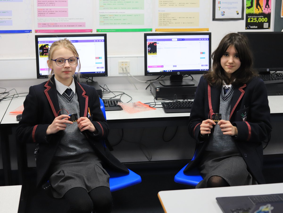 WHS_Computing's tweet image. Year 8 students have enjoyed working with Microbits alongside our Year 13 Computing ambassadors over the past couple of weeks!