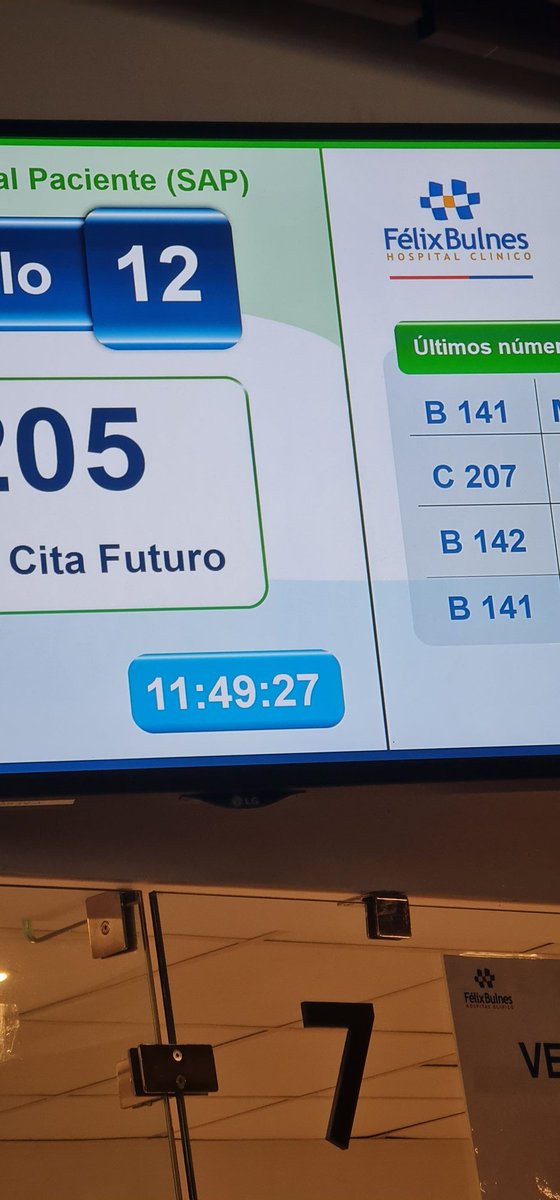 _belybelen's tweet photo. Casi 2 horas esperando solo para pedir una hora
#hospitalFelixBulnes
Las cosas no han cambiado, no por un gobierno solamente, sino por que la gente no cambia. Muchos mesones sin atender
#sistemapublico https://t.co/6h2tGKaFeY